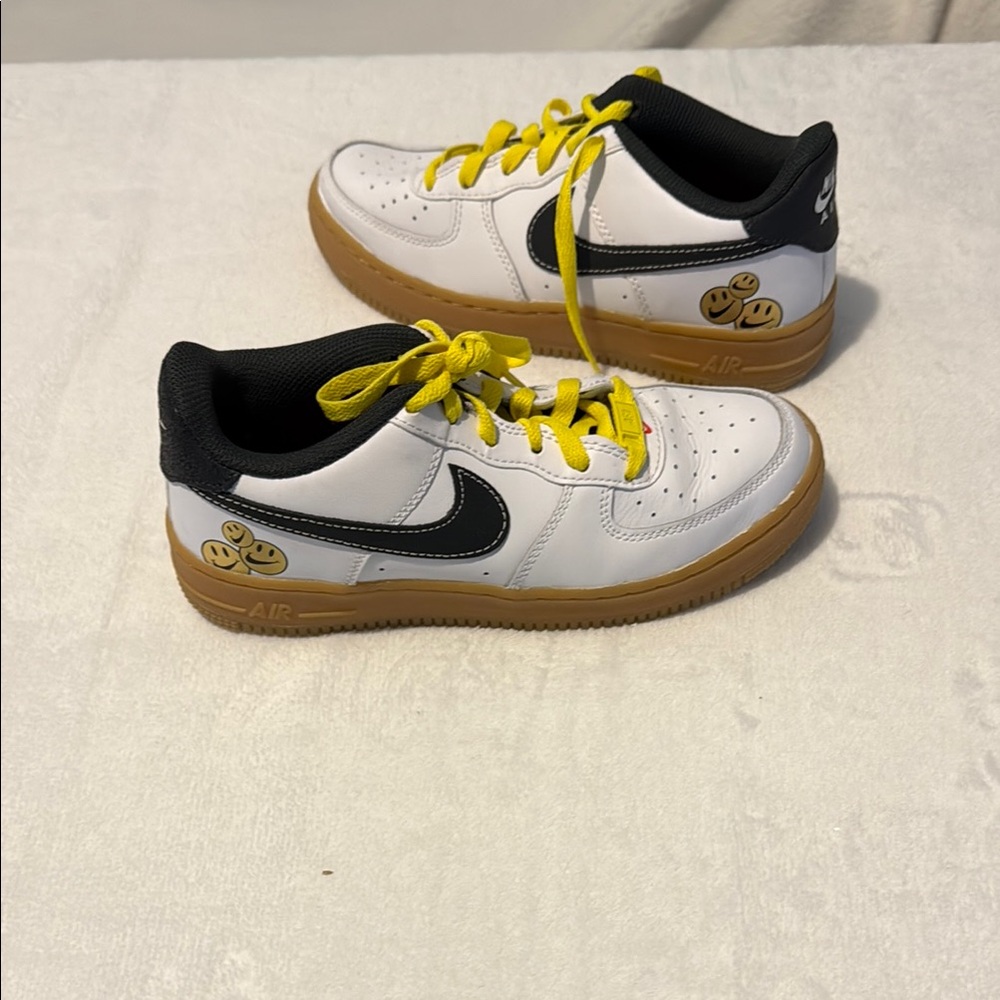 Nike White and Black Sneakers with Yellow Accents